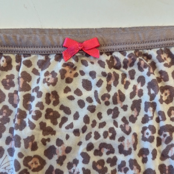 Victoria’s Secret, new, beige & Pink Cheetah, print, Cheekini panties, size XL - Picture 2 of 7